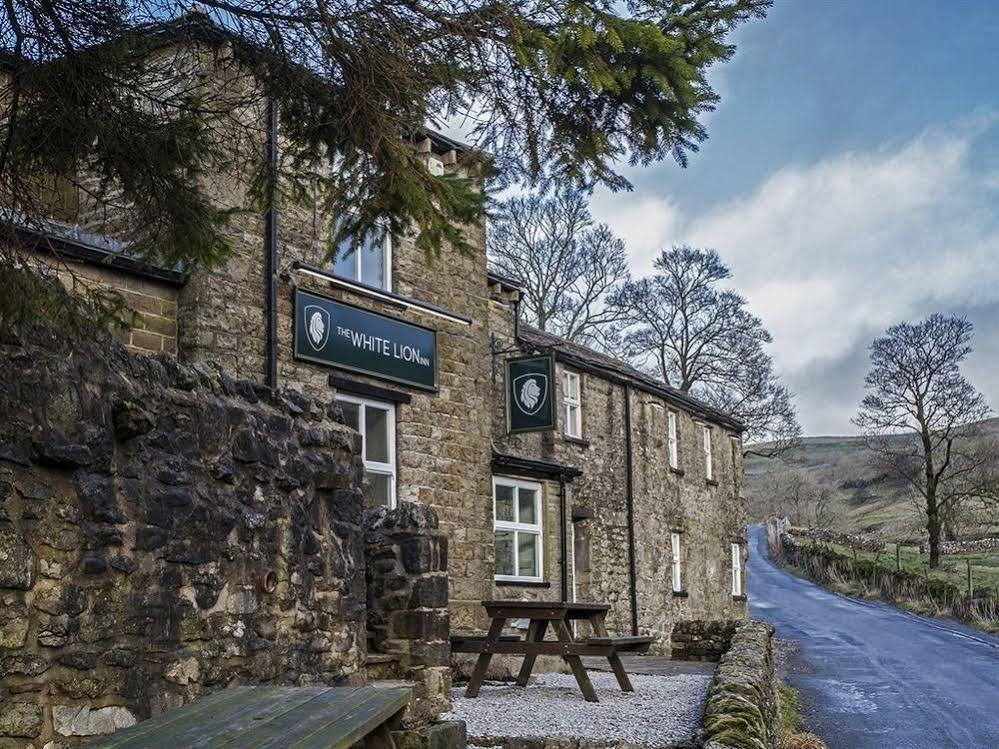 The White Lion Inn Buckden  Exterior foto